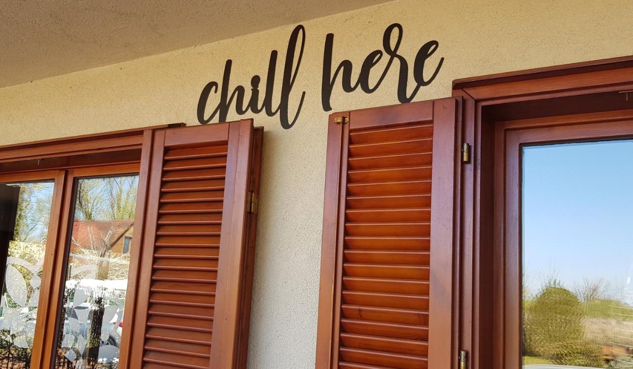 Balatonmáriafürdő Hullam Villa B&B المظهر الخارجي الصورة